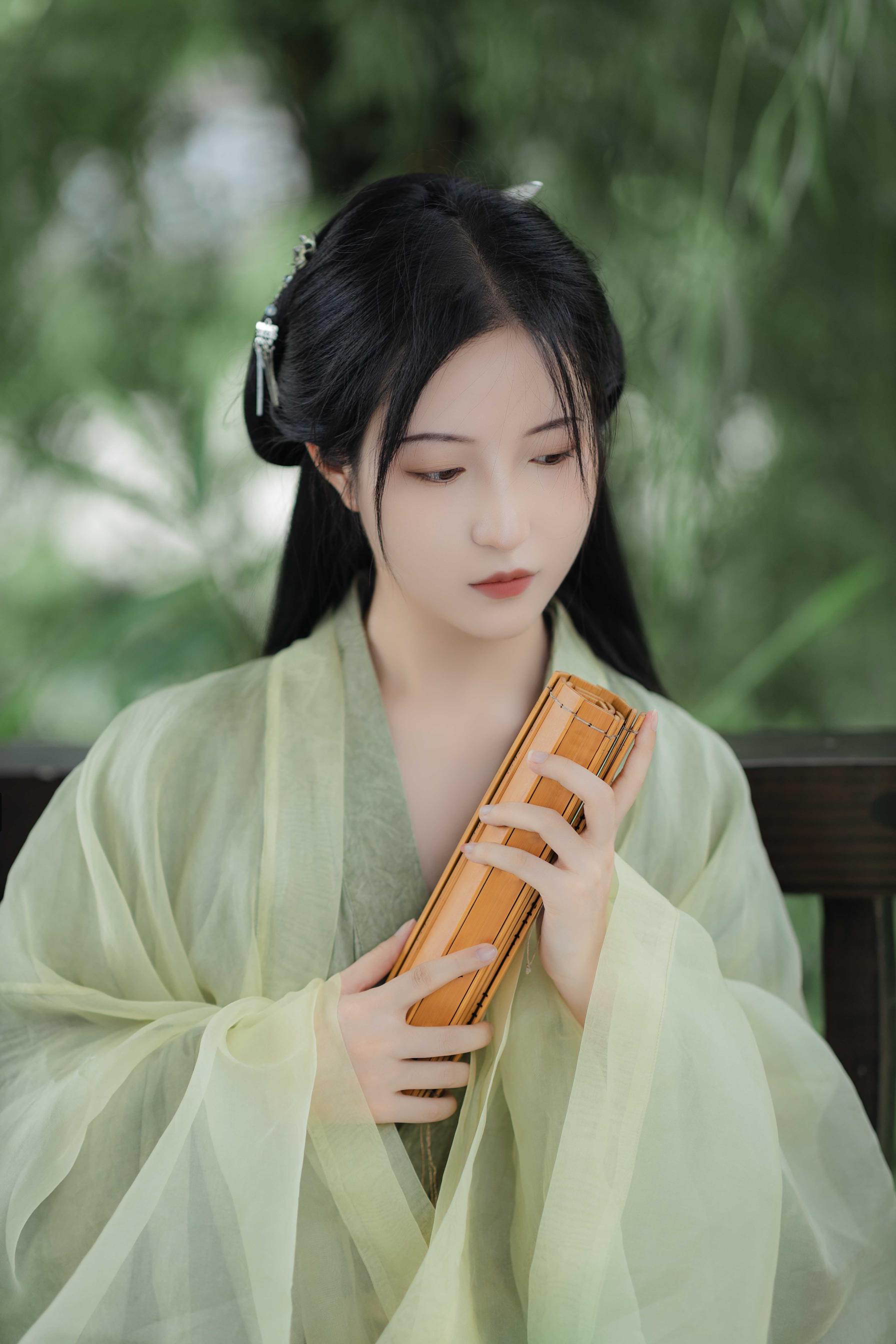 喵喵 青玉案 [20P-129MB]